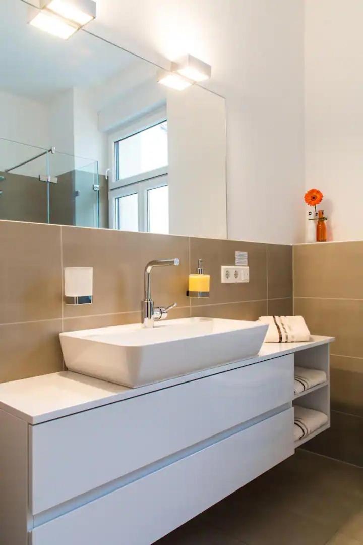 Apartment Helvetia Düsseldorf