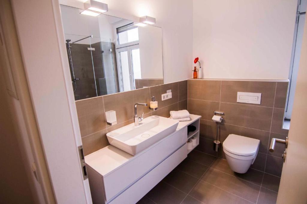 Helvetia Apartment Düsseldorf
